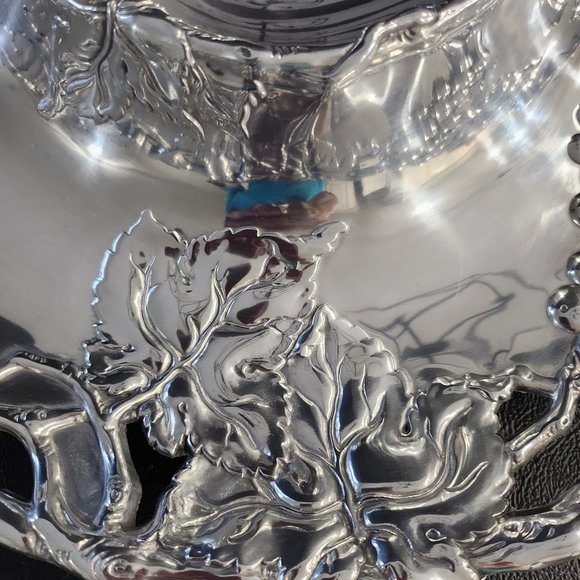 Stunning Silver Arthur Court Grapes And Grape Leaves Chip And Dip Bowl - Picture 2 of 10